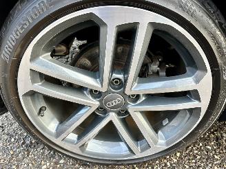 Audi A3 35 TFSI 1.5T 150pk 7-traps aut S-Line Edition - pano - virtual - keyless - camera - front + line + side assist - vaste prijs picture 104