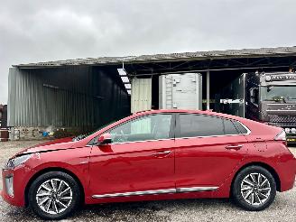 škoda osobní automobily Hyundai Ioniq Premium EV 38kWh 2019/12