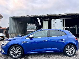 Auto incidentate Renault Mégane 1.3 TCe Turbo 140pk 7-traps aut GT-Line - head up - bose - kuipstoelen - nav - cam - keyless - sfeerverl 2019/6