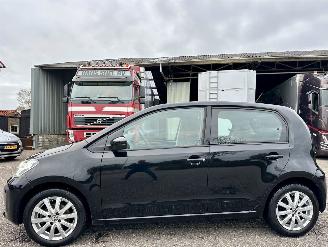 krockskadad bil auto Volkswagen Up! 1.0 BMT Move up! 5drs 2017/1