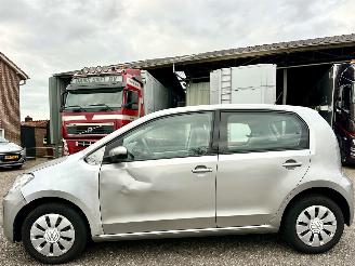 Vaurioauto  passenger cars Volkswagen Up! 1.0 2023/1