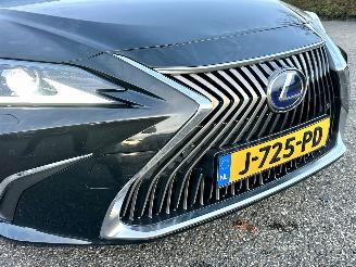 Lexus ES 300H Hybrid 243pk aut + f1 Luxury Line - schuifdak - nap - front + line + side assist - stoelverw + koeling picture 116