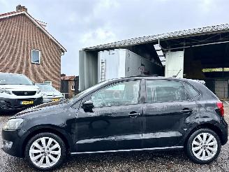 Unfallwagen Volkswagen Polo 1.2 TSI 105pk 6-bak Highline 5drs - pano - 2011/8