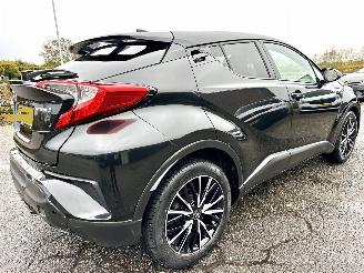 Toyota C-HR Gereserveerd 1.8 Full Hybrid 148pk aut Energy - 42dkm nap - navi - camera - keyless entry + start - front + line assist picture 5