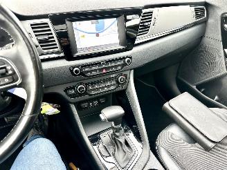 Kia Niro 1.6 Hybrid 119pk Aut Design Ed - nap - schuifdak - navi - cam - line assist - stuurverw - stoelverw picture 28