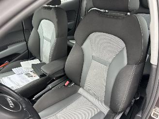 Audi A1 Sportback 1.0 TFSI 95pk Design Prol.Pl 5drs - 68dkm - navi - pdc - stoelverw - bearlock - clima - cruise picture 22