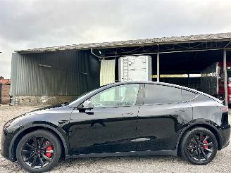 krockskadad bil auto Tesla Model Y Long Range RWD 75kWh 351pk aut - pano - leer - carbon - 360cam - stoelverw v+a - multimedia achter - full self driving 2024/5