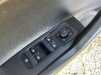 Volkswagen Polo 1.0 TSI 95pk Life 5drs - 76dkm nap - front + line assist - acc - pdc v+a - airco - cruise contr - lmv picture 48