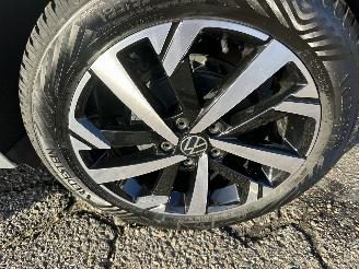 Volkswagen Polo 1.0 TSI 95pk Life 5drs - 76dkm nap - front + line assist - acc - pdc v+a - airco - cruise contr - lmv picture 78