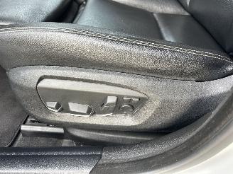 BMW 5-serie Touring 520i 184pk 8-traps aut Luxury Ed - nap - leer - stoelverw - elektr trekh + stuur - memory l+r picture 26