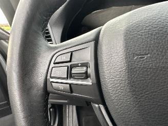 BMW 5-serie Touring 520i 184pk 8-traps aut Luxury Ed - nap - leer - stoelverw - elektr trekh + stuur - memory l+r picture 38