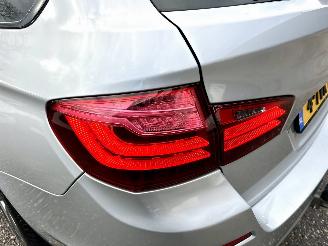 BMW 5-serie Touring 520i 184pk 8-traps aut Luxury Ed - nap - leer - stoelverw - elektr trekh + stuur - memory l+r picture 78