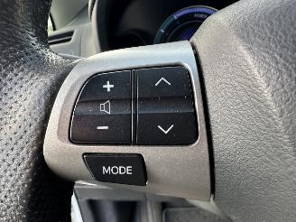 Toyota Auris 1.8 Full Hybrid 123pk aut Executive - nap - navi - camera - keyless entry + start - lmv + 4x goede banden picture 49