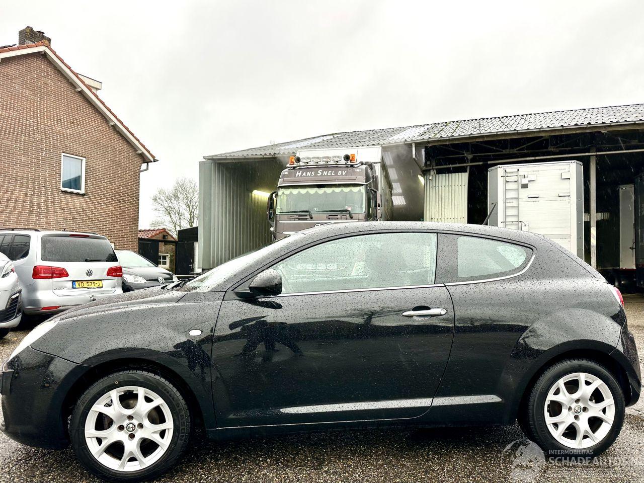 Alfa Romeo MiTo 1.4i 79pk 6-bak Distinctive - airco - elektr ramen + spiegels - lmv - radio - boekjes + sleutels compl