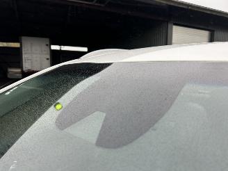 Kia Niro 1.6 GDi Hybrid ExecutiveLine - 77dkm nap - navi - camera - trekh - pdc - half leer - line assist picture 9