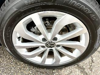 Volkswagen T-Roc 1.5 TSI 150pk 7-Traps aut Life - 7dkm nap - navi - cam - virtual - front + line + park assist - keyless picture 65