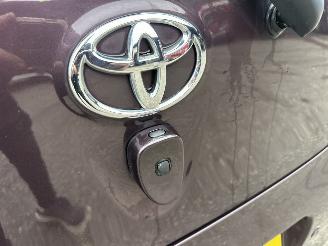 Toyota iQ 1.0 VVTi 68pk automaat Aspiration - 44dkm nap - navi - clima - keyless entry + start - lmv - pdc picture 74