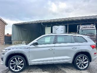 Schadeauto Skoda Kodiaq 1.5 TSI 150pk 7-traps aut Sportline Bus - nap - nardo grey - 2022/1