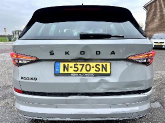 Skoda Kodiaq 1.5 TSI 150pk 7-traps aut Sportline - nap - nardo grey - keyless - virtual - sfeerverl - stuurverw - cam - memory picture 6