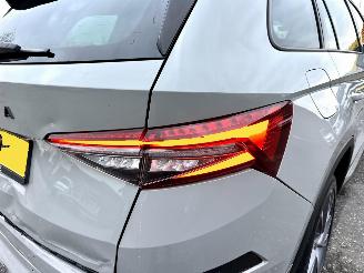 Skoda Kodiaq 1.5 TSI 150pk 7-traps aut Sportline - nap - nardo grey - keyless - virtual - sfeerverl - stuurverw - cam - memory picture 100
