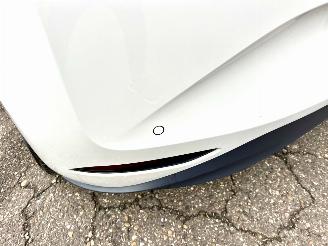 Volkswagen ID.3 58kWh 204pk aut First Plus - nap - navi - cam - keyless - 19 inch - stuurverw - front + line assist - sfeerverl picture 78