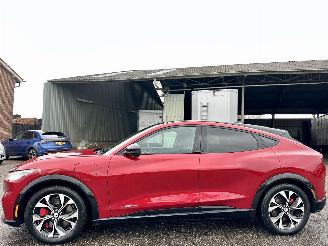 Coche accidentado Ford Mustang Mach-e 75 kWh AWD 371pk automaat Premium - pano - 2023/5