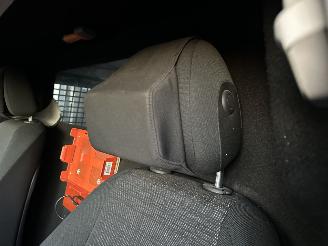 Mercedes Vito 114 CDI 136pk 7-traps aut + f1 euro.6 - nap - 1e eig - airco - cruise - pdc v+a - trekh - klapdeuren + wissers picture 38