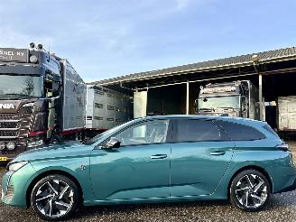 uszkodzony samochody osobowe Peugeot 308 1.2 Turbo 131pk 6-bak Allure Pack Bus - 58dkm nap - 2023/1