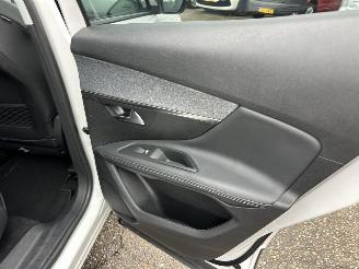 Peugeot 3008 1.2 Turbo 131pk 6-bak Premium - nap - navi - cam - virtual - elektr klep - 19 inch - line assist - keyless - pdc v+a picture 64