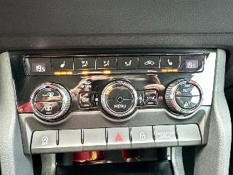 Skoda Karoq 1.5 TSI 150pk 7-Traps aut Bus.Edition - nap - navi - stoelverw - pdc - front assist - keyless start - inkl trekh picture 14