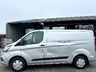 škoda dodávky Ford Transit Custom 2.0 TDCI 105pk 6-bak euro.6 trend - nap - 1e eig - airco - camera - cruise - stoelverw - pdc - trekh 2018/12