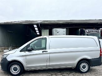 dañado vehículos comerciales Mercedes Vito 114 CDI 136pk 9-Traps aut + f1 Lang - nap - navi - camera - airco - cruise - bleutooth - pdc v+a 2021/4