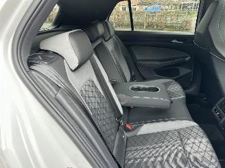 Volkswagen Golf 1.5 eTSI aut + f1 162pk R-Line - pano - hud - keyless - virtual - front + line + side + park assist picture 71