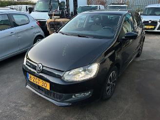 skadebil auto Volkswagen Polo 1.4 TDI PDC,ACC,LED/XENON,EURO 6 parkeerschade NWE APK 2015/1