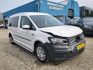 Vaurioauto  passenger cars Volkswagen Caddy Volkswagen Caddy Maxi 2.0 TDI DSG Trendline 5p + ROLSTOEL 2018/4