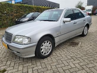Mercedes C-klasse C180 ELEGANCE 2E eigenaar YONGTIMER picture 1