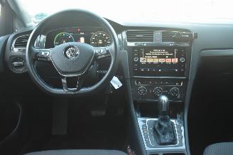 Volkswagen e-Golf 36kwh E-edition picture 7