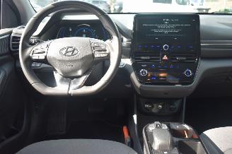 Hyundai Ioniq 38 Kwh Comfort Ev 136Pk *Navi/Clima/Camera/Stoelverwarming picture 7