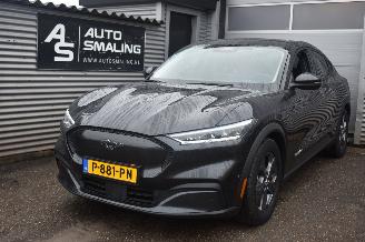 damaged passenger cars Ford Mustang Mach-e 98Kwh Extended RWD 294Pk *Navi/Clima/Leder/Camera/Stoelverwarming 2022/5