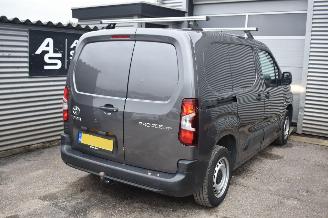Toyota Proace City 1.5 D-4D Cool Comfort 75Pk *Airco picture 3