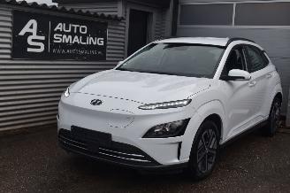 skadebil auto Hyundai Kona 39Kwh Comfort 136Pk *Navi/Clima/Camera/stoelverwarming 2021/9