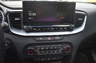 Kia Ceed Sportwagen 1.6 Crdi GT-Line 136Pk *Navi/Clima/Camera/Panorama/Stoelverwarming picture 14