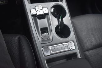 Hyundai Kona 64Kwh Premium 204Pk *Navi/Clima/Camera/Leder/Stoelverwarming picture 10