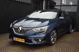 Voiture accidenté Renault Mégane 1.2 Tce GT-Line 131Pk Bose *Navi/Clima/Camera 2017/12
