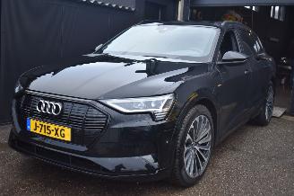 Auto incidentate Audi E-tron 55 Quattro 95kwh Business Edition  408Pk 3FASE *Navi/Clima/Leder/Camera/Stoelverwarming 2020/11