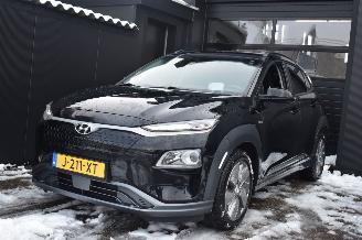 skadebil auto Hyundai Kona 64Kwh EV Fashion 204Pk 3Fase Soh 100% *Navi/Clima/Camera 2020/12