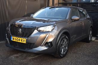 škoda osobní automobily Peugeot 2008 1.2 Puretech Blue Lease Active 131Pk *Navi/Clima/Camera 2021/11