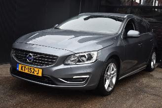 krockskadad bil auto Volvo V-60 2.0 D4 Ocean Race Business 190Pk *Navi/Airco/Leder/Camera/Stoelverwarming 2016/5