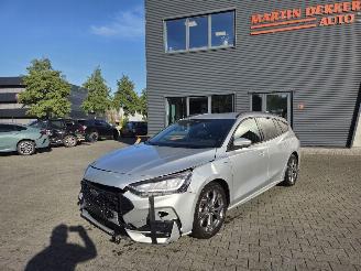 Vaurioauto  passenger cars Ford Focus 91KW HYBRIDE / ST-LINE 2023/5