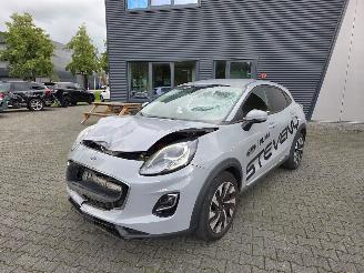 Voiture accidenté Ford Puma TITANIUM / NAVI / STOELVERW / 30 DKM 2023/10